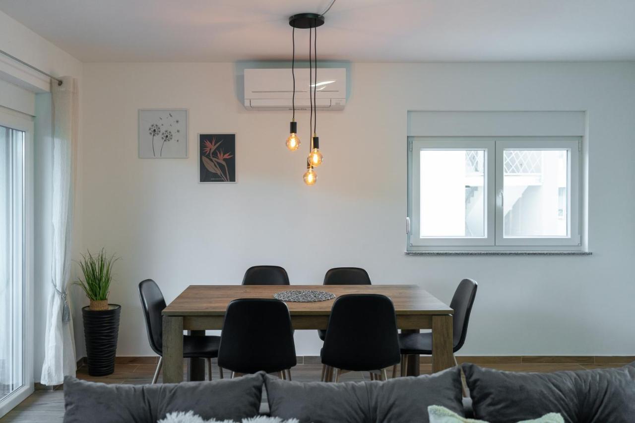 Number One Apartments Vir Ngoại thất bức ảnh
