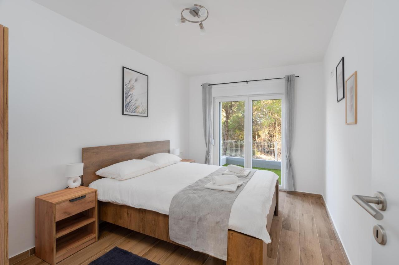 Number One Apartments Vir Ngoại thất bức ảnh