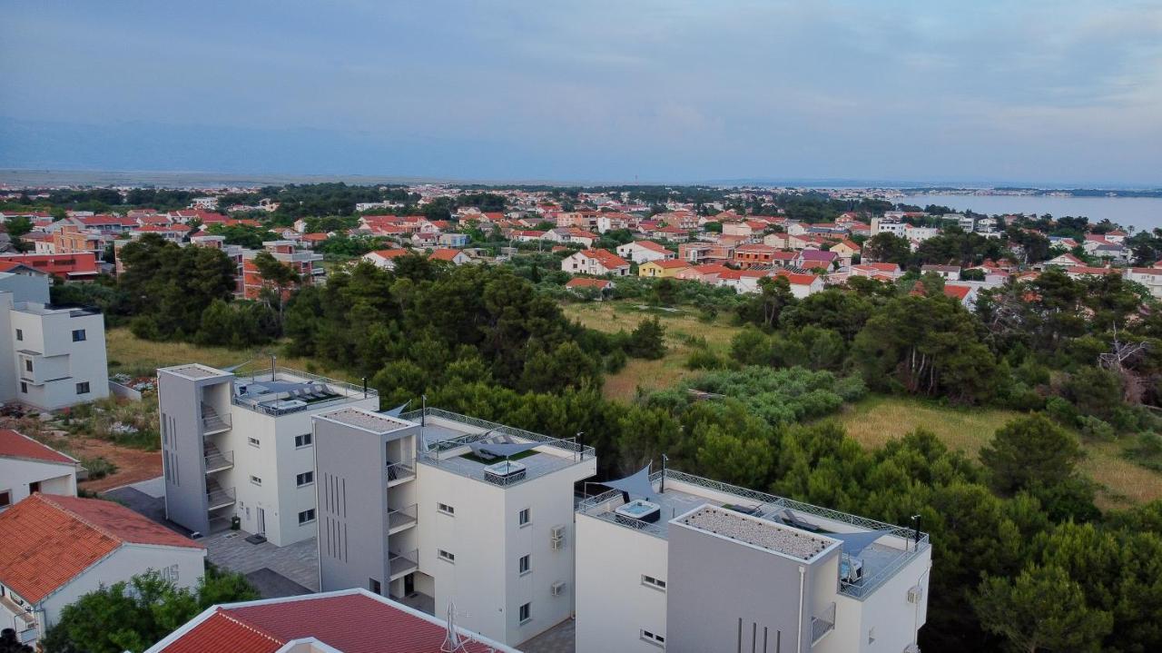 Number One Apartments Vir Ngoại thất bức ảnh